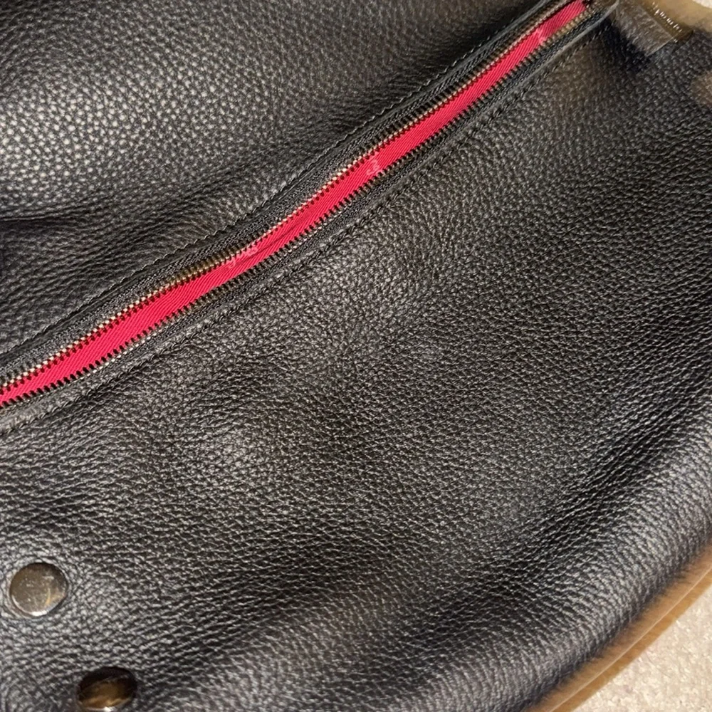 Hammitt Bags VIP Montana Pebbled Leather Fold Crossbody Bag Black Red gunmetal - Picture 10 of 13